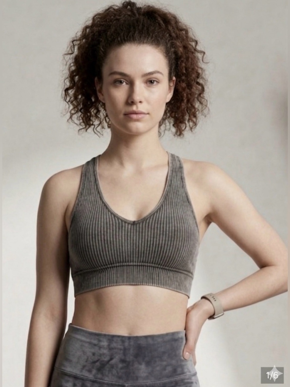 Zenana Outfitters Ribbed V-Neck Cropped Tank Top in gray removable bra pads NEW